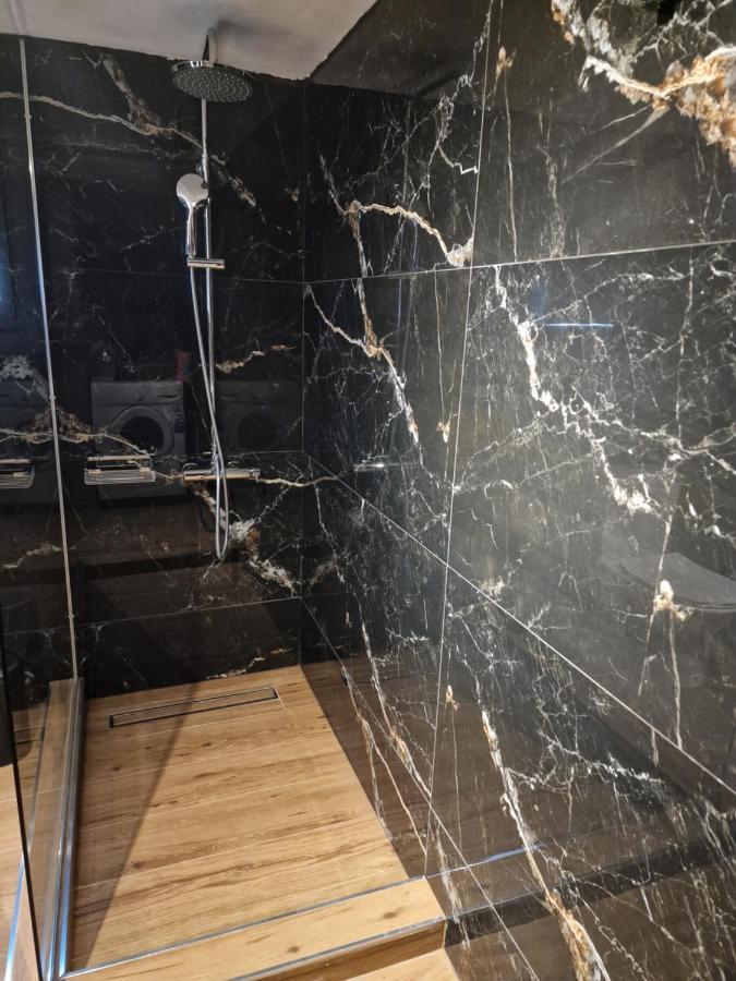 Artemis Apartment Agriá Ngoại thất bức ảnh
